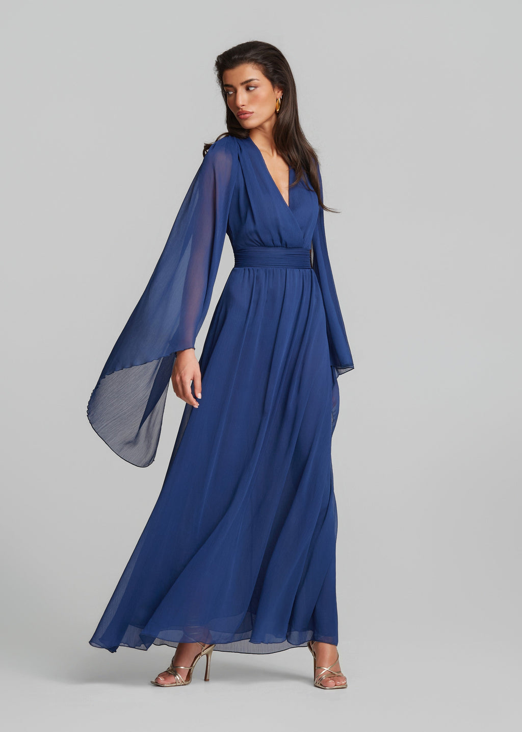 Μάξι φόρεμα με μανίκια κάπα